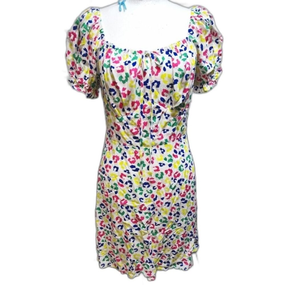 Crown & Ivy Cabana White Leopard Print Puff Short Sleeve dress